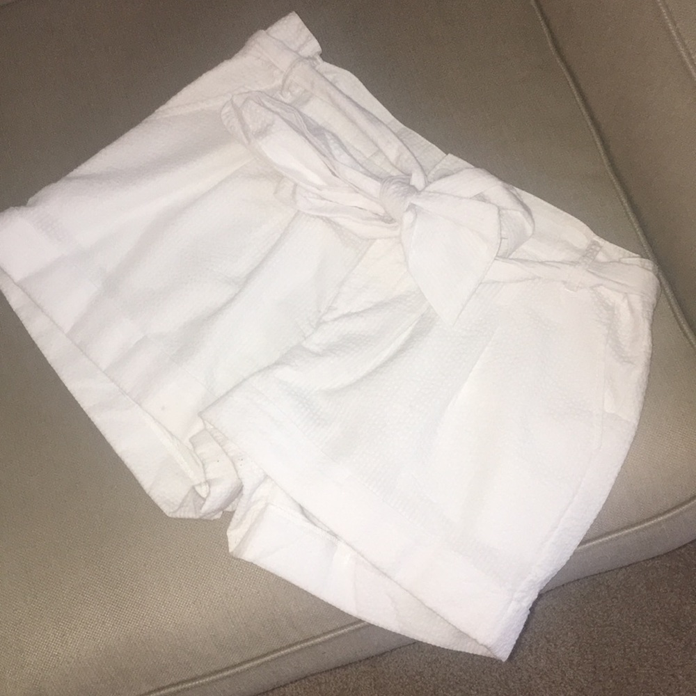 Lauren James White Bow Shorts